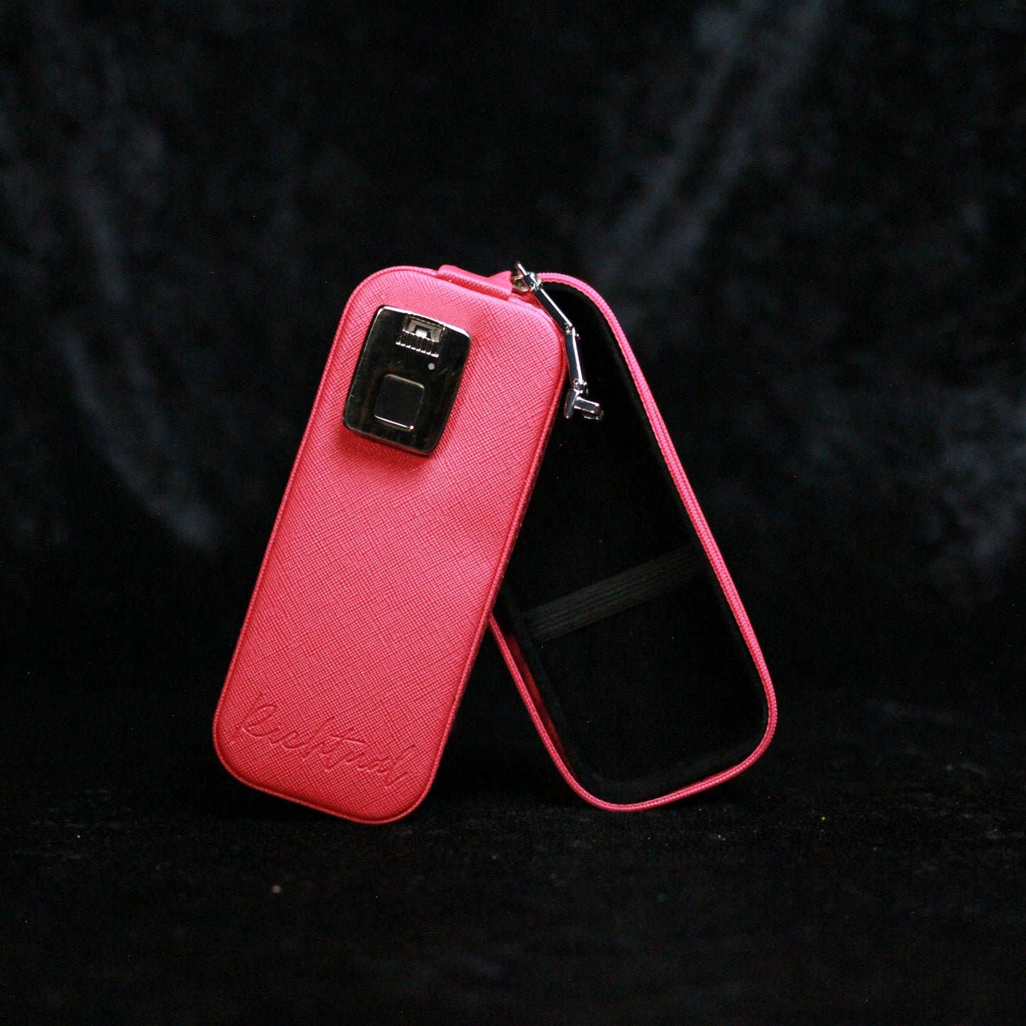 Flamingo Pink Locking Richtual Cache