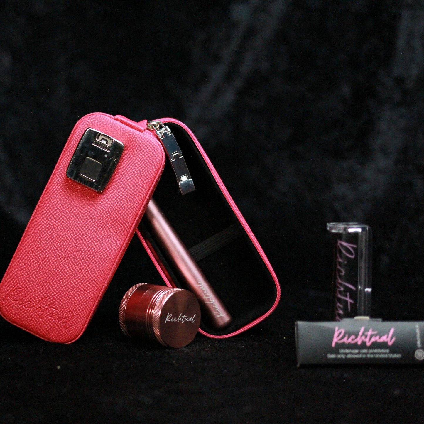 Flamingo Pink Locking Richtual Cache